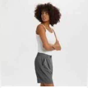 LOUNGE NINE Sz 36 100% Tencel Ditta Shorts in Sedona Sage Green NEW WITH TAGS